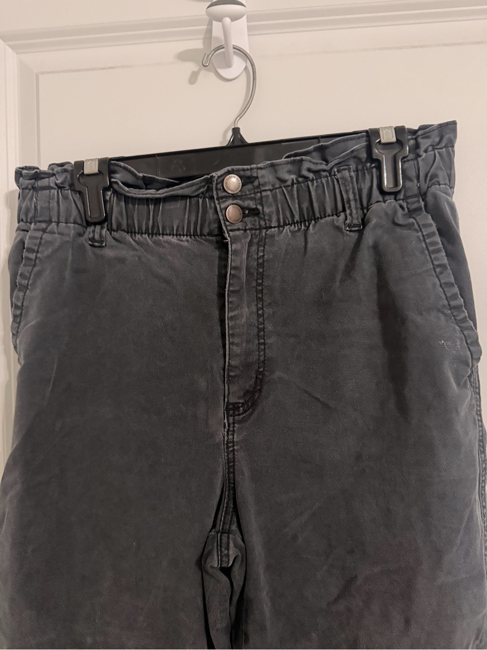 Universal Thread Black Washed Ankle Jeans